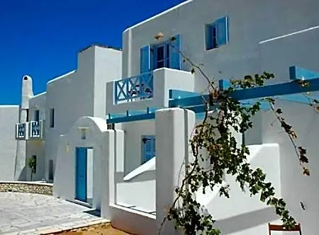 Captain's Rocks Hotel 3*