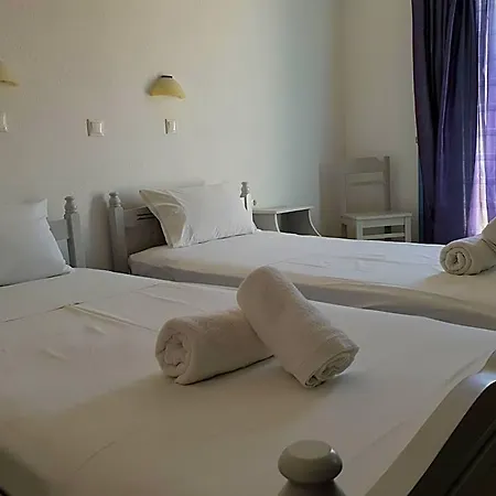 Captain's Rocks Hotel 3*