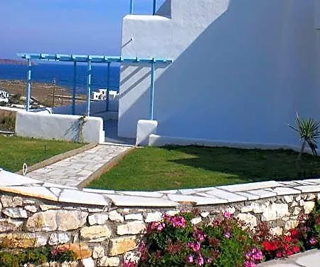 Captain's Rocks 3*